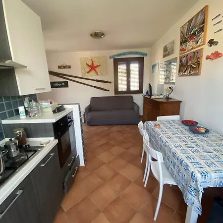 Ric&cri - Fronte Mare - 4 Posti Letto - Piscina Apartment *